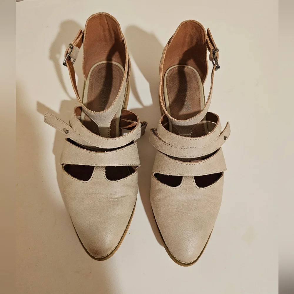 Mi.im Leather Flats Size 7.5
